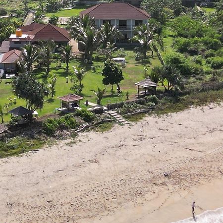 Mama Nings Beach Hotel Sekongkang Kültér fotó