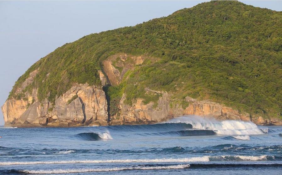 Mama Nings Beach Hotel Sekongkang Kültér fotó